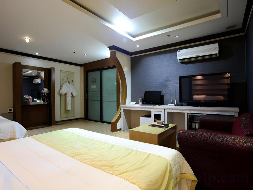 Hotel Head-One Uijeongbu Exteriér fotografie