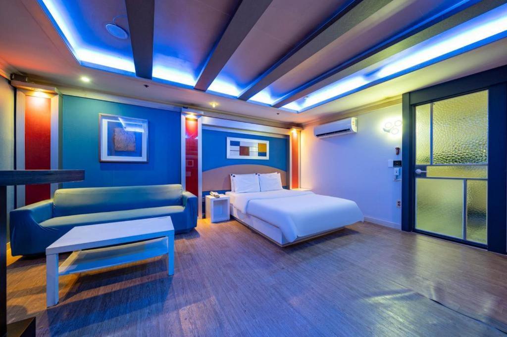 Hotel Head-One Uijeongbu Exteriér fotografie