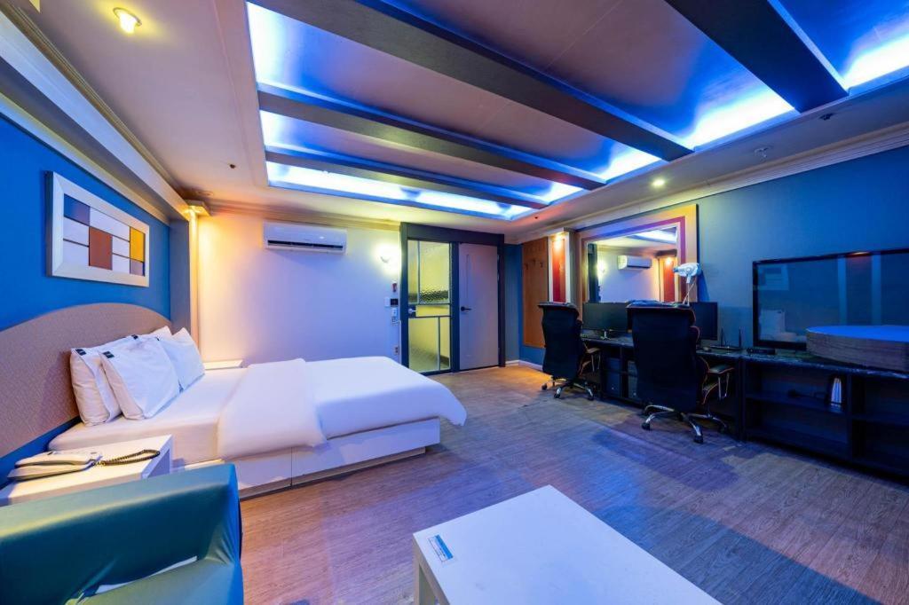 Hotel Head-One Uijeongbu Exteriér fotografie