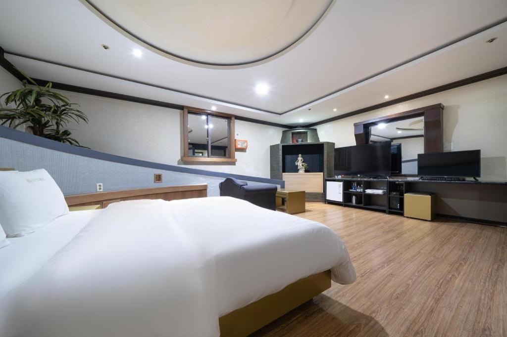 Hotel Head-One Uijeongbu Exteriér fotografie