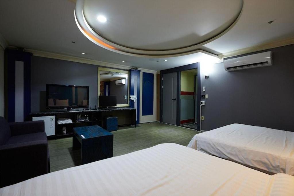 Hotel Head-One Uijeongbu Exteriér fotografie