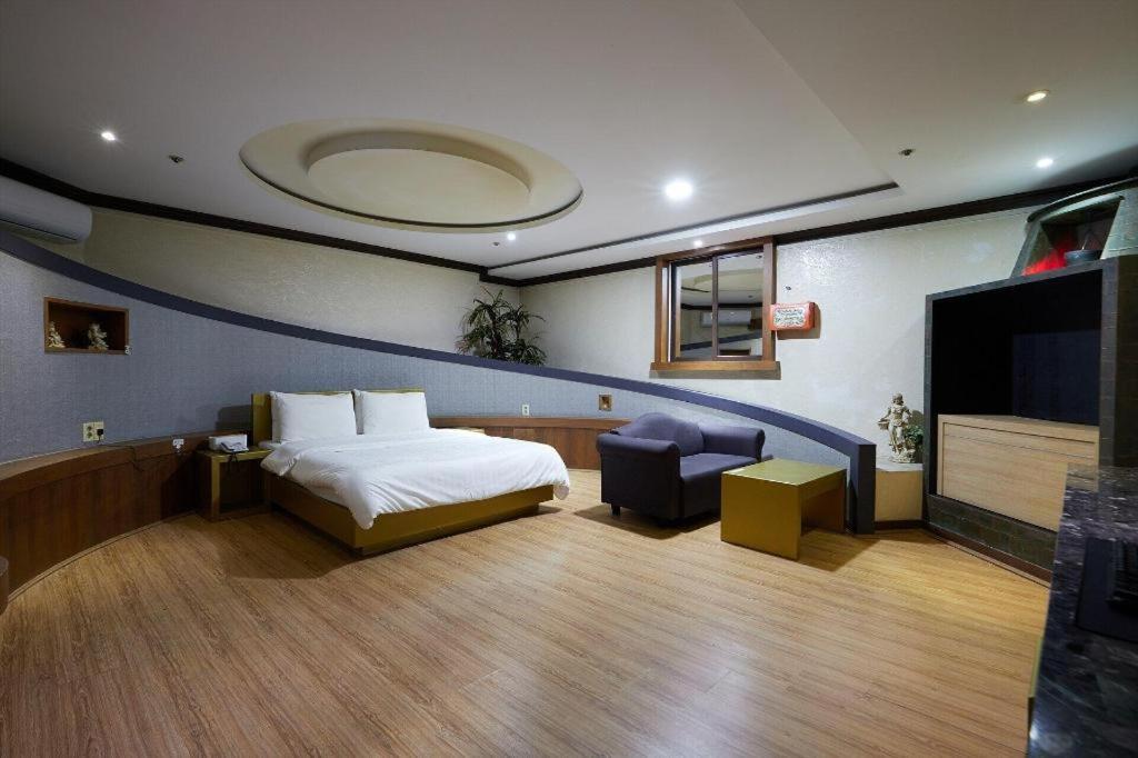 Hotel Head-One Uijeongbu Exteriér fotografie